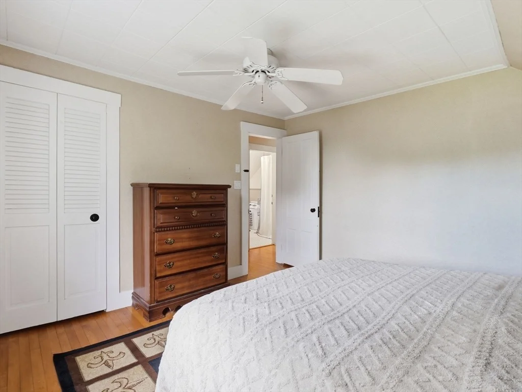 Photo of 98 Walnut St
