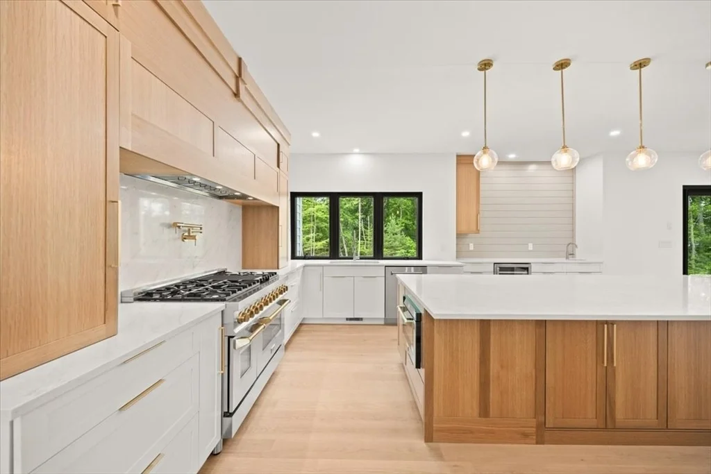 Photo of 30 Starr Ln