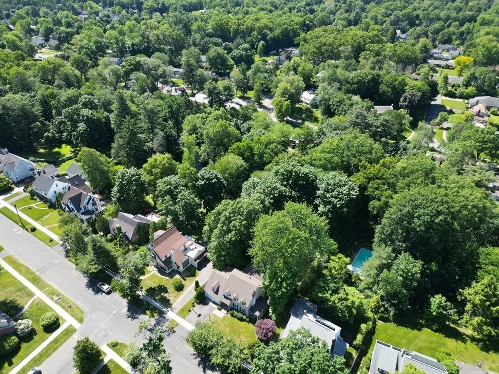Photo of 77 Pleasantview Avenue