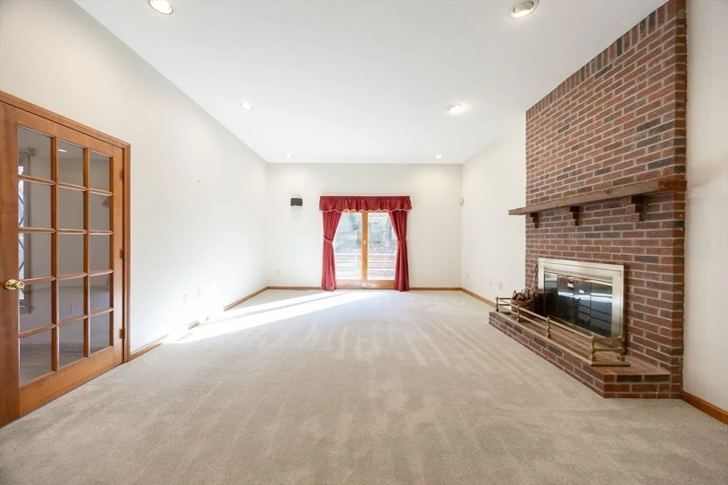 Photo of 16 Oak Tree Drive