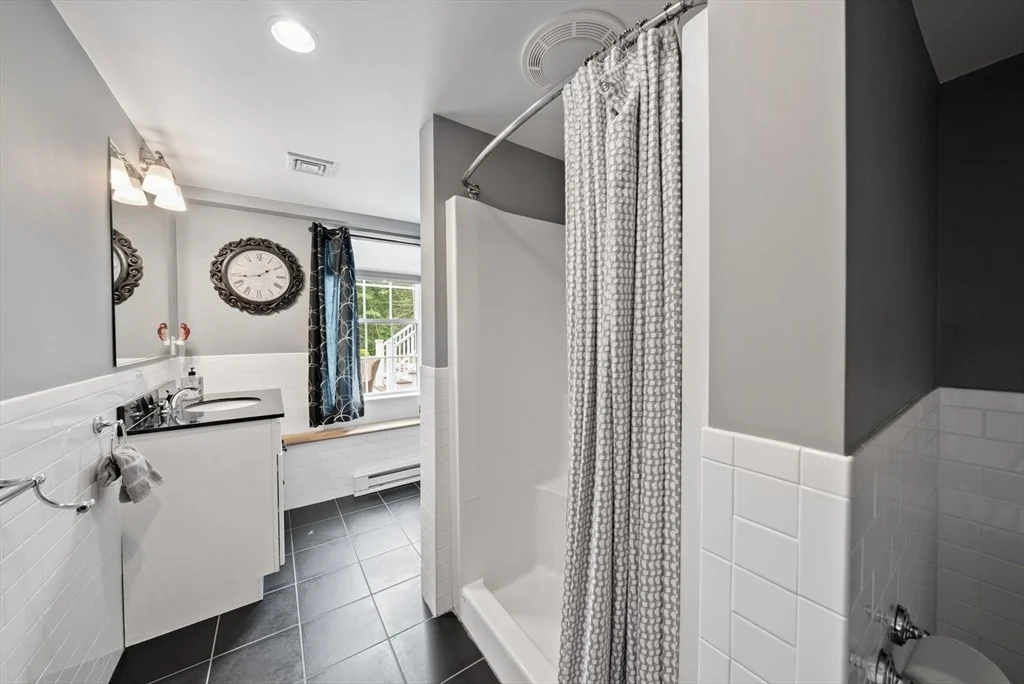 Photo of 8 Berkeley Drive