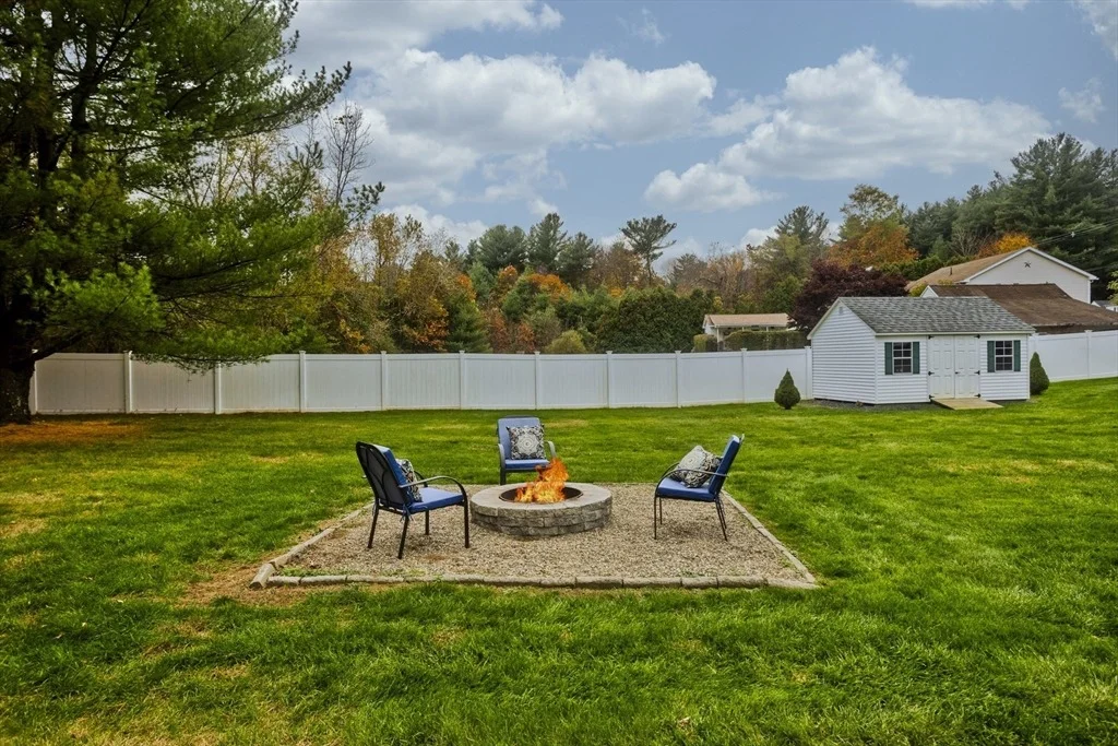 Photo of 76 Shaker Rd