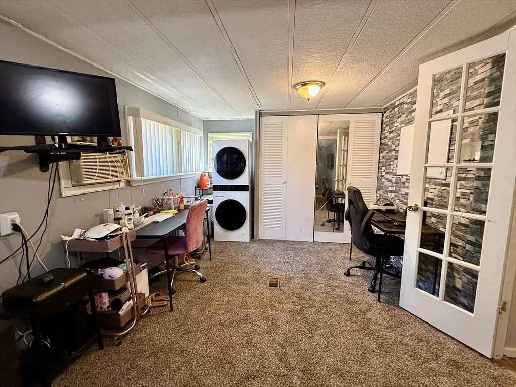 Photo of 37 Grouse Dr