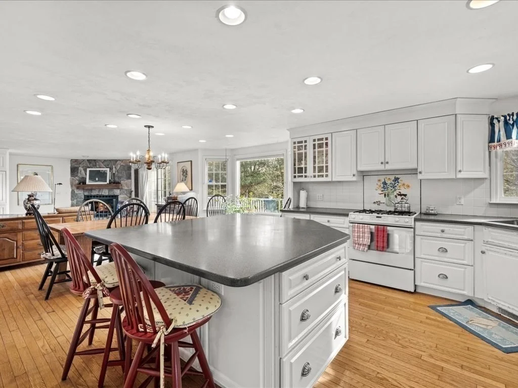 Photo of 203 Cotuit Bay Dr