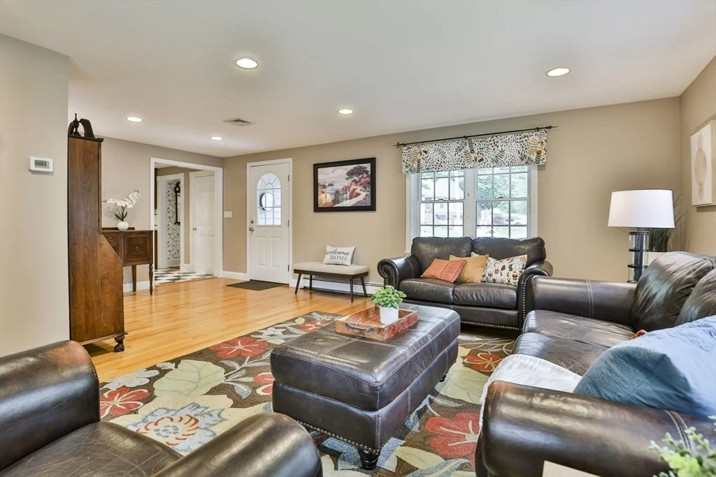 Photo of 33 Reynolds Rd