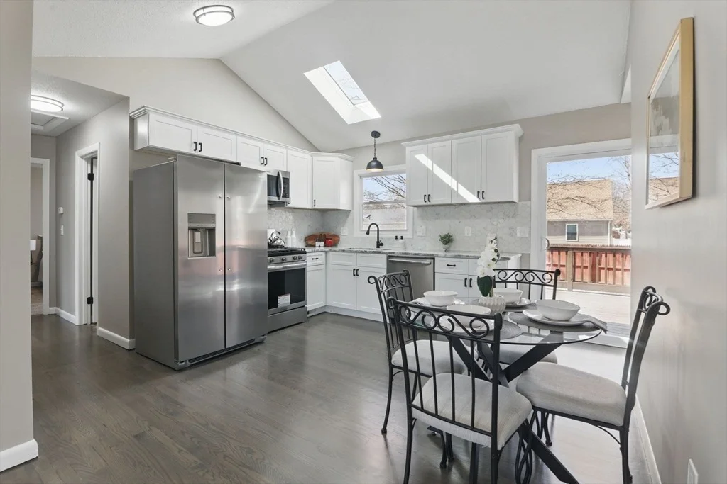 Photo of 128 Avery St