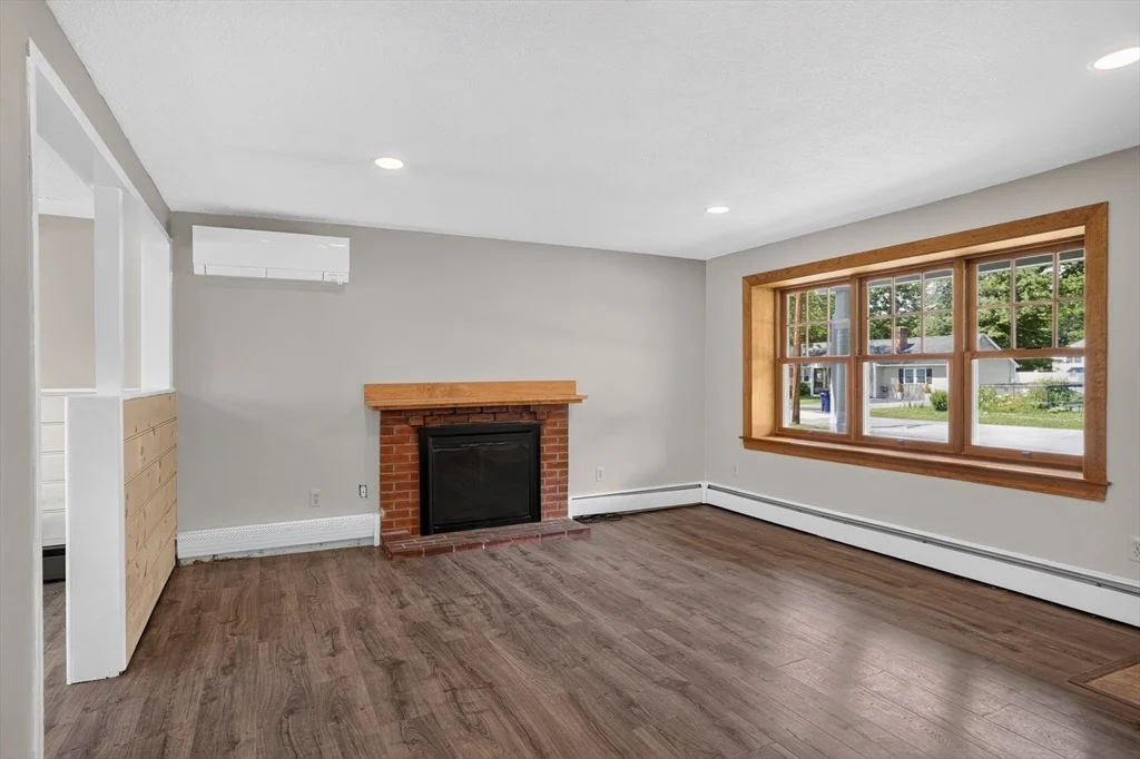 Photo of 24 Reo Rd
