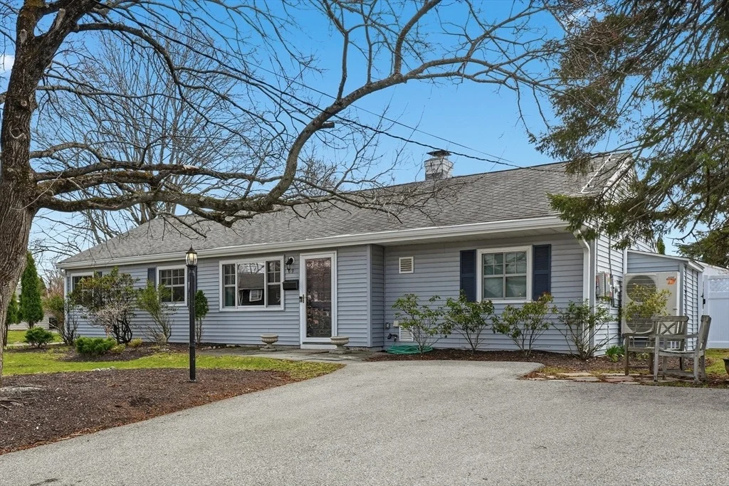 Photo of 19 Brookfield Circle