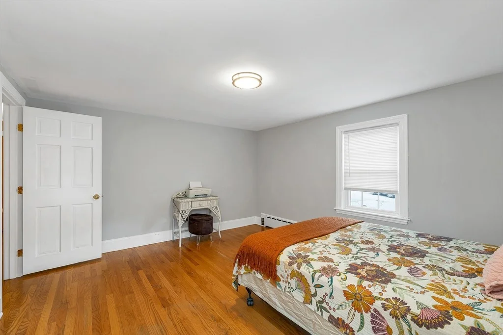 Photo of 121 Elm St