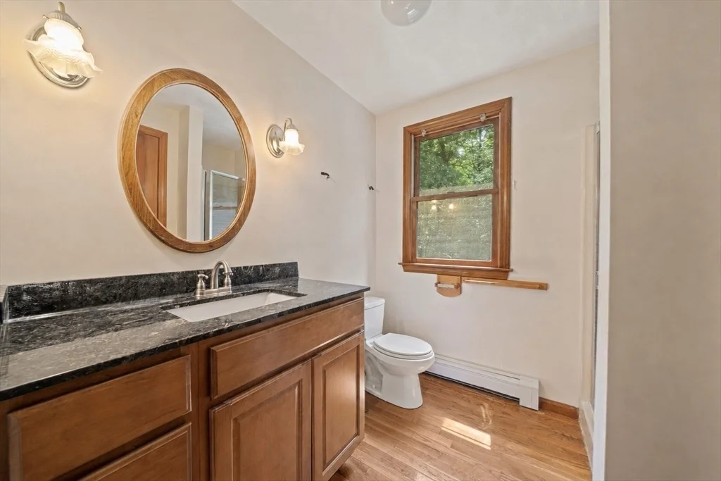 Photo of 5 Windemere Dr