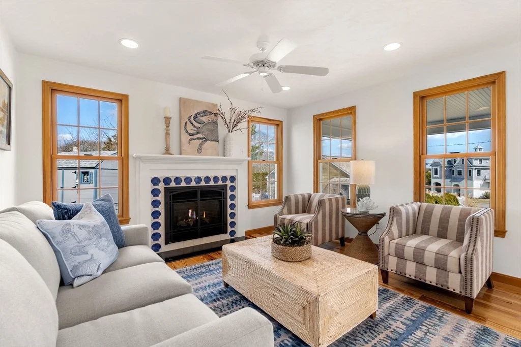 Photo of 135 Leeward