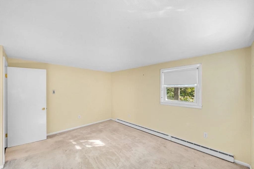 Photo of 32 Stonewall Dr