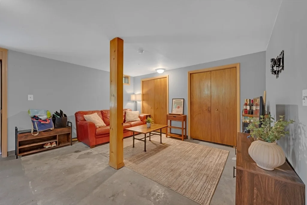 Photo of 850 North Rd