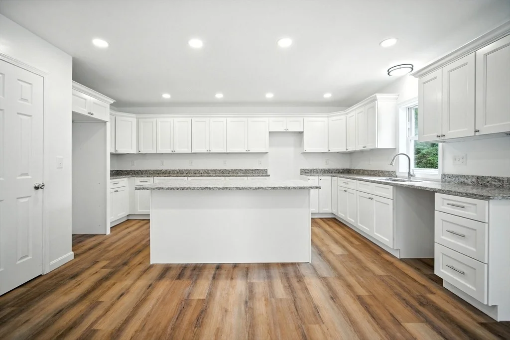 Photo of 150 Seymour Ave