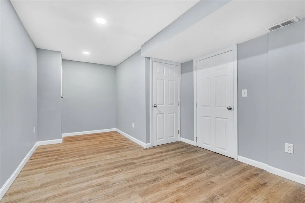 Photo of 3 Lee Circle
