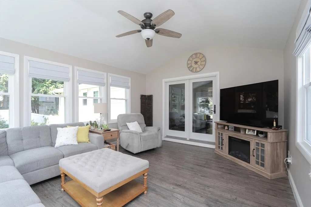 Photo of 88 Meadowlark Dr.