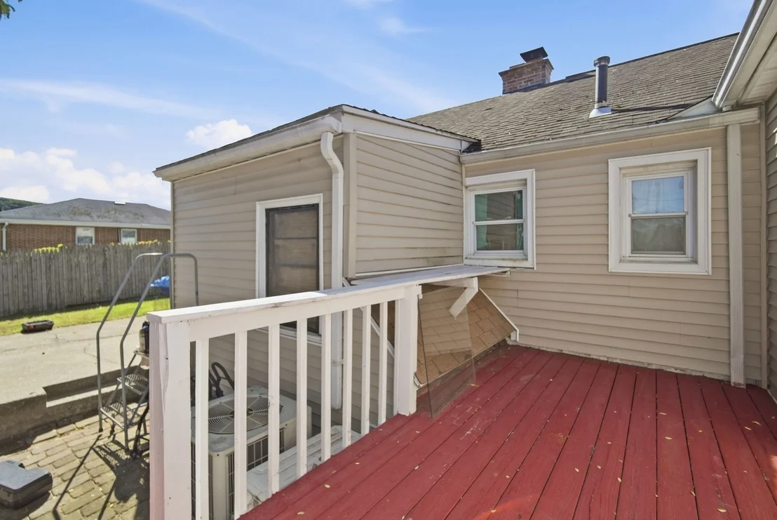 Photo of 150 Lawndale St