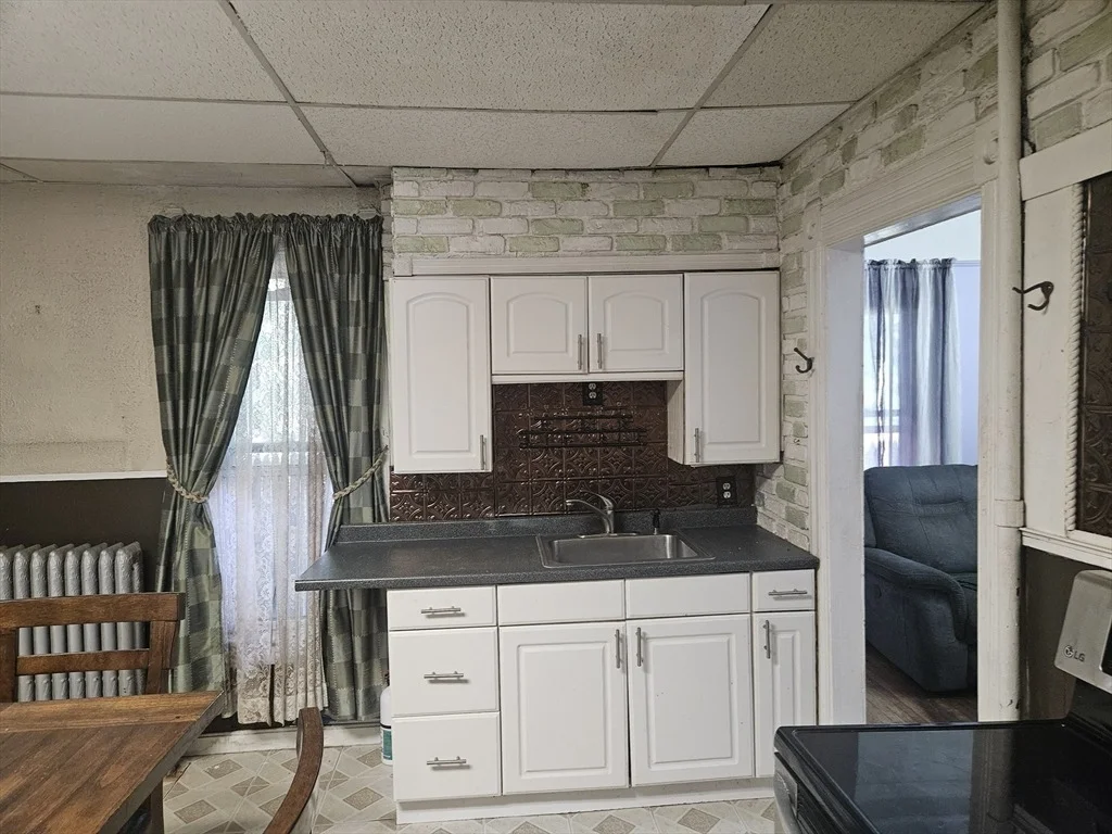 Photo of 399 Stevens