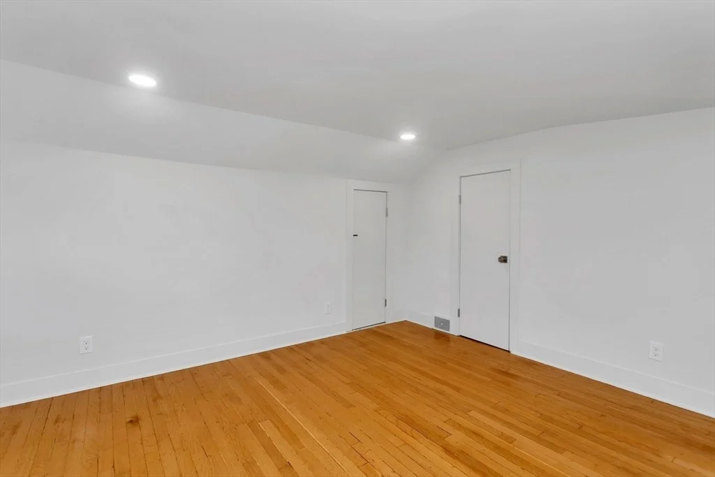 Photo of 194 Lockhouse Rd