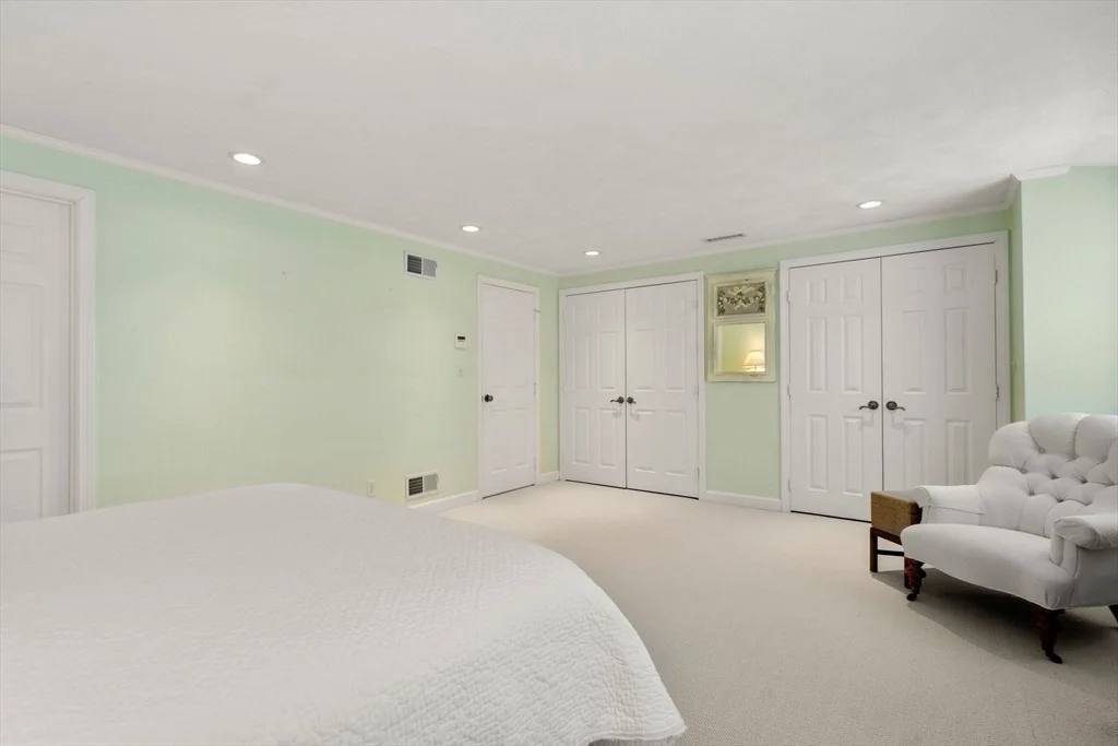 Photo of Unit 9 at 9 Wiswall Circle