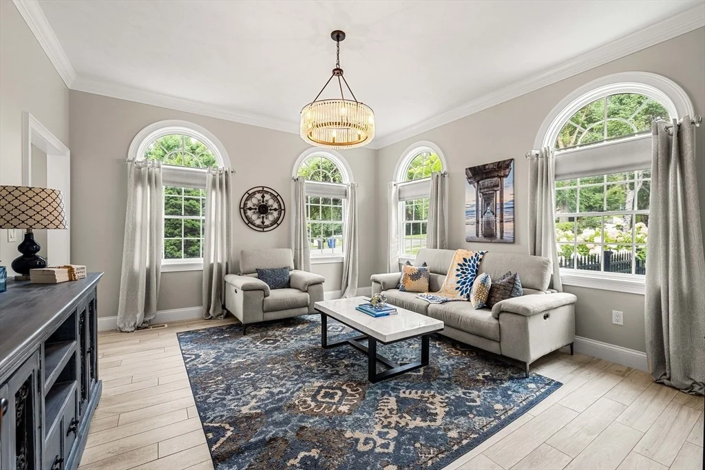 Photo of 9 Anna Dr.