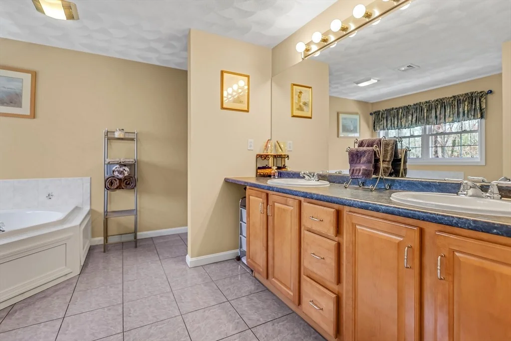 Photo of 3 Hillview Drive