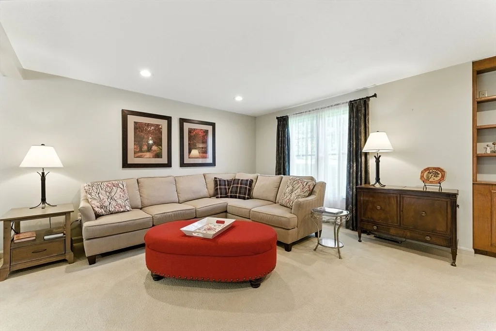 Photo of 238 Elizabeth Dr