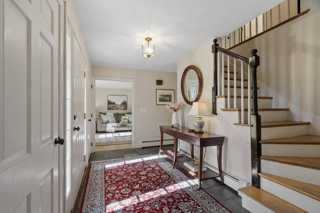 Photo of 1 Carlton Dr