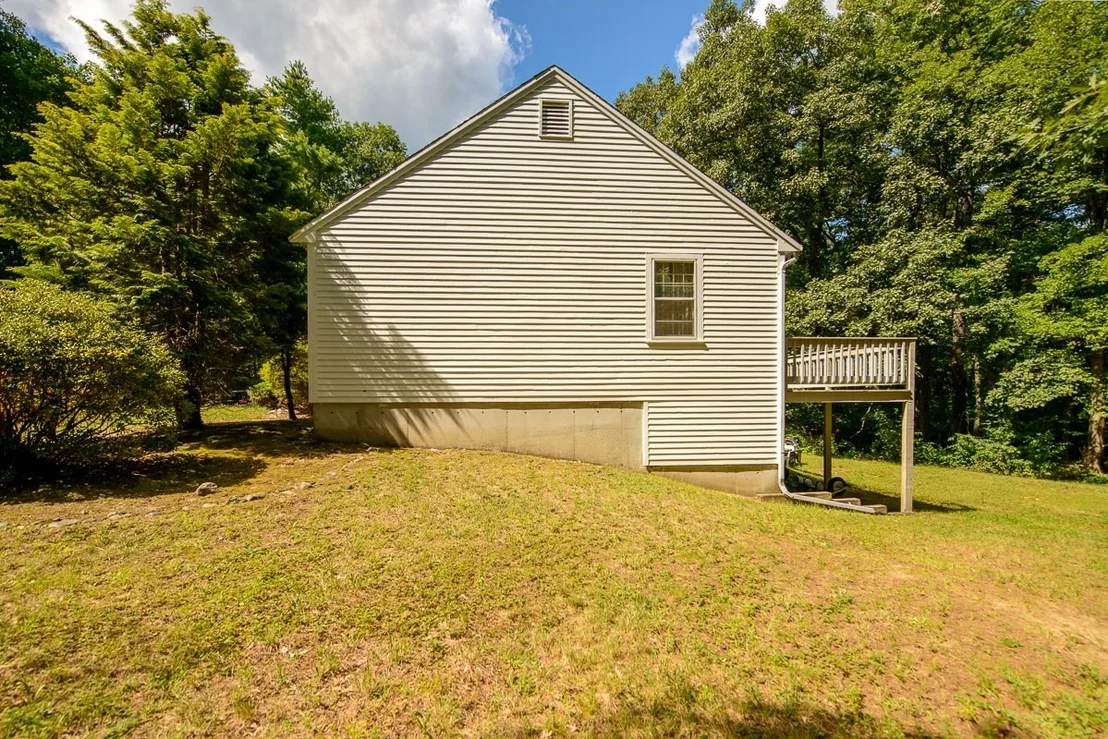 Photo of 87 Squannacook Rd