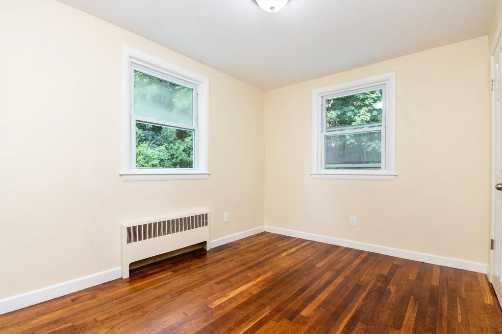 Photo of 4 Highland Cir