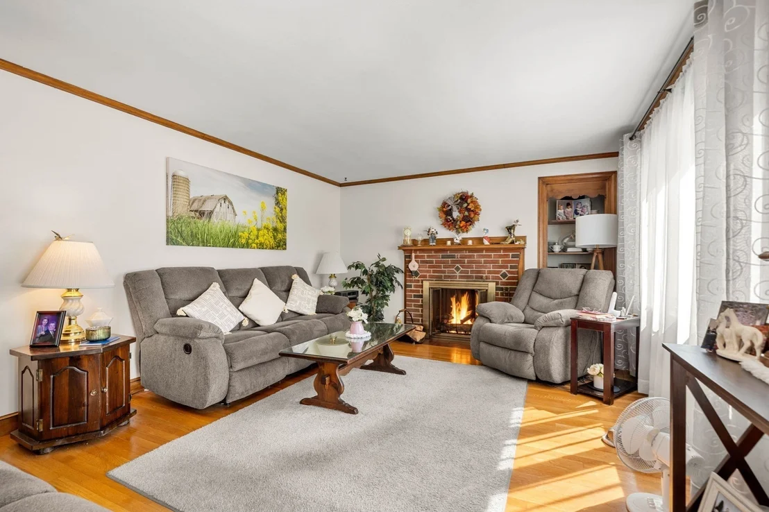 Photo of 28 Dambrosio Rd