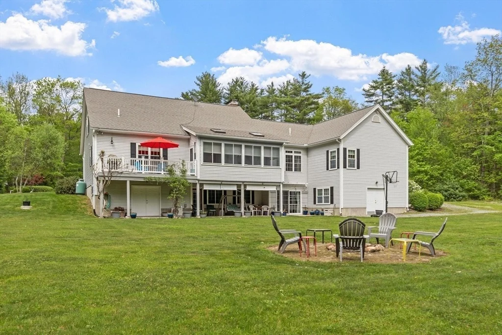 Photo of 175 State Rd