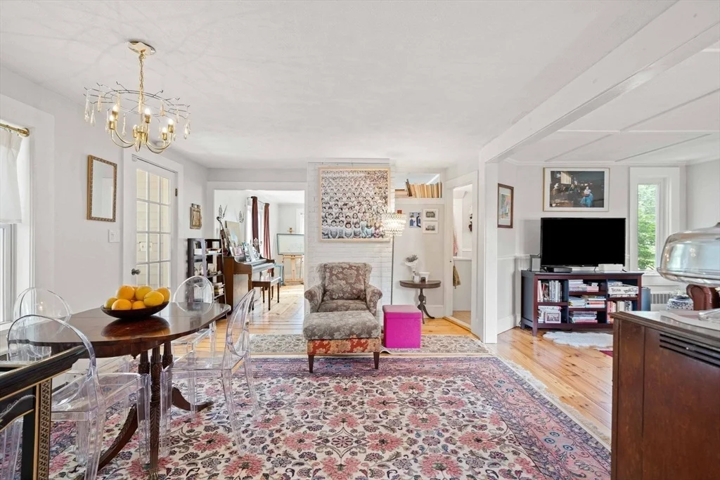 Photo of 45 Whitehall Rd