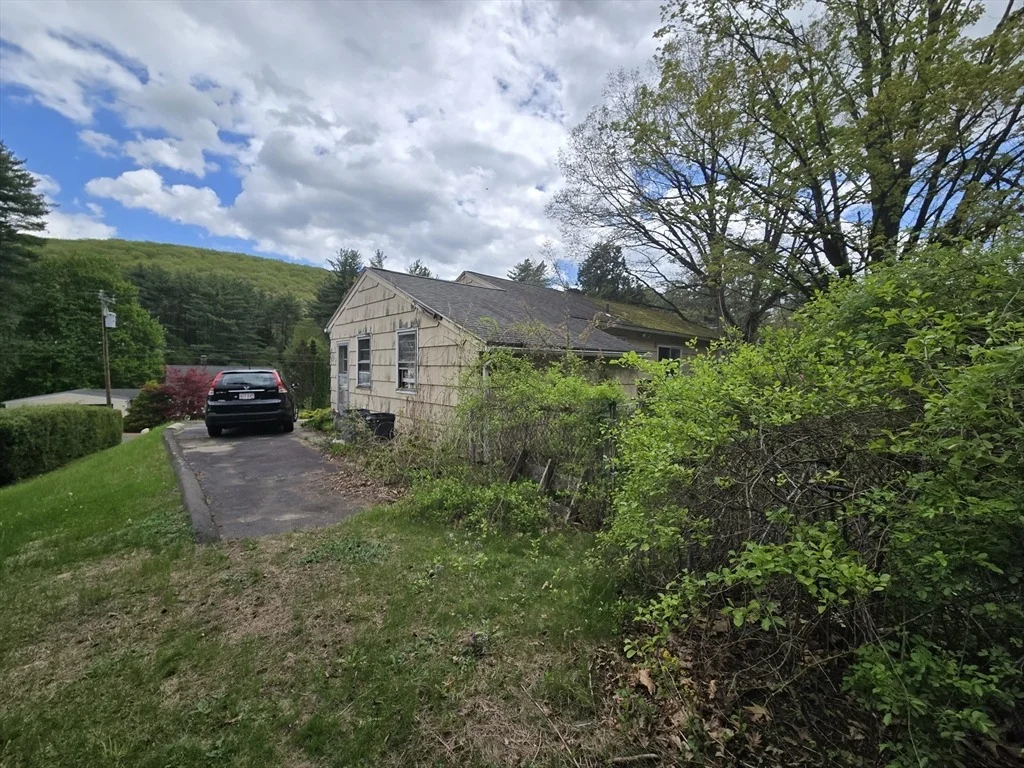 Photo of 242 Hendrick St