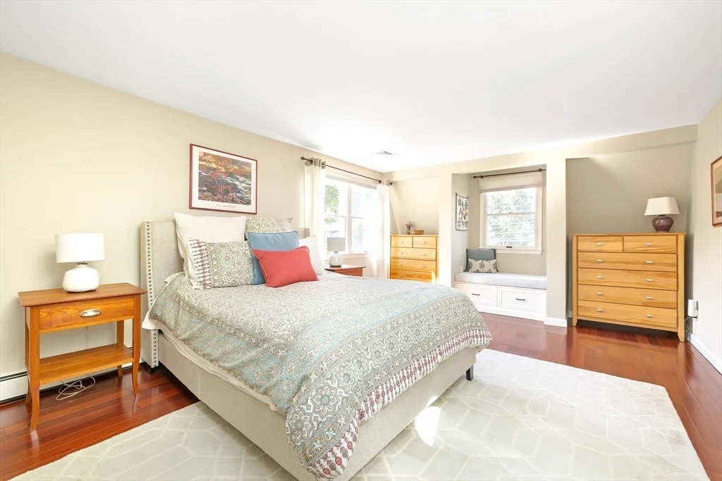 Photo of 28 Cottage St