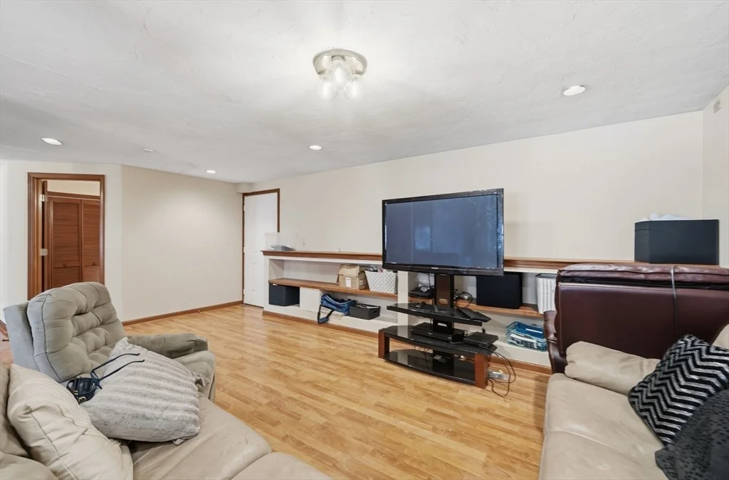 Photo of 255 Cedar Brook Rd