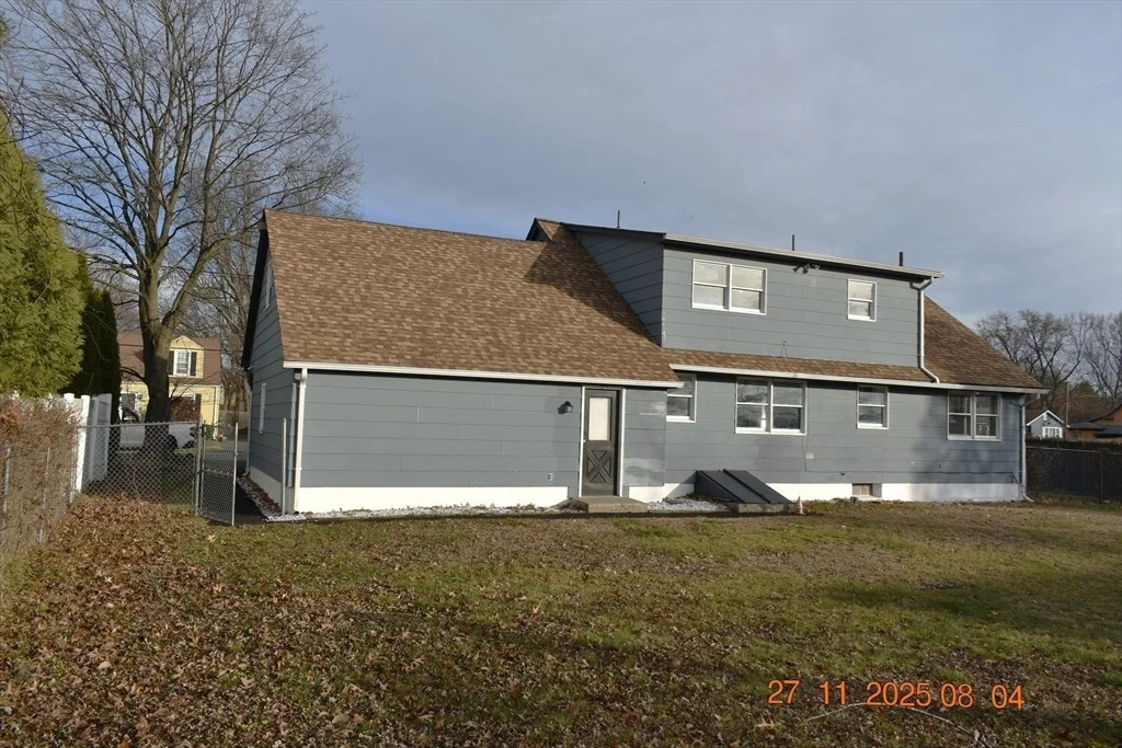 Photo of 87 Clarendon Ave