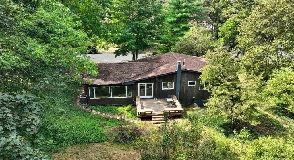 Photo of 54 Minot Rd