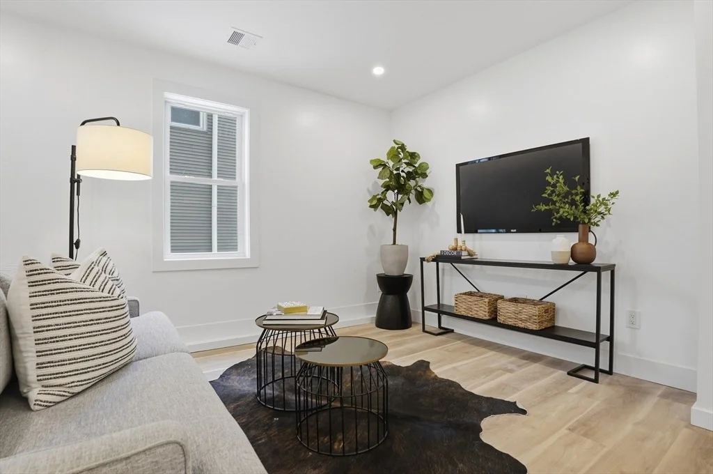 Photo of 44 Lakeview Terrace