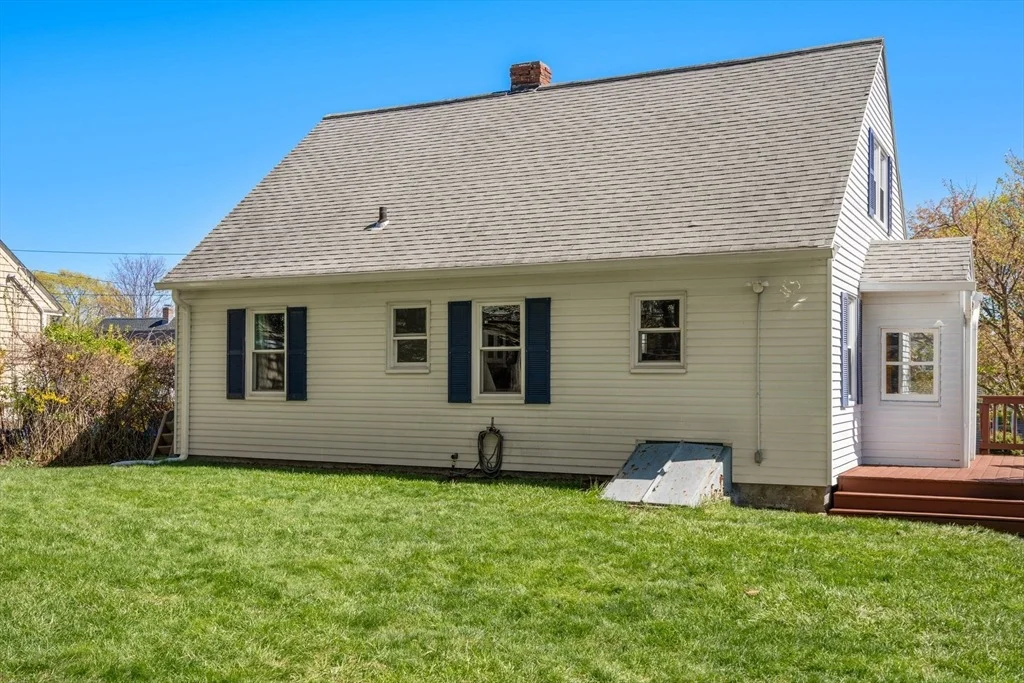 Photo of 14 Davis Rd