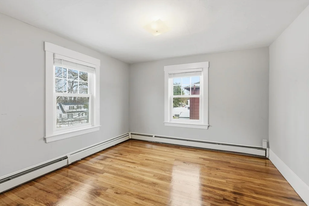Photo of 21 Gates Ave