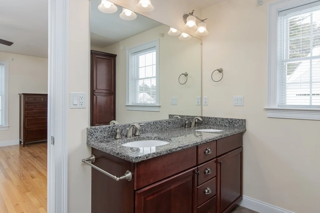 Photo of 43 Old Mill Cir