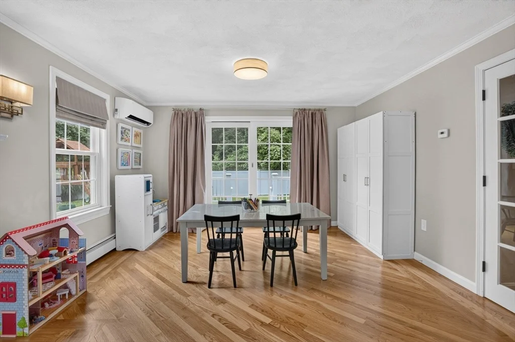 Photo of 10 Lillian Drive