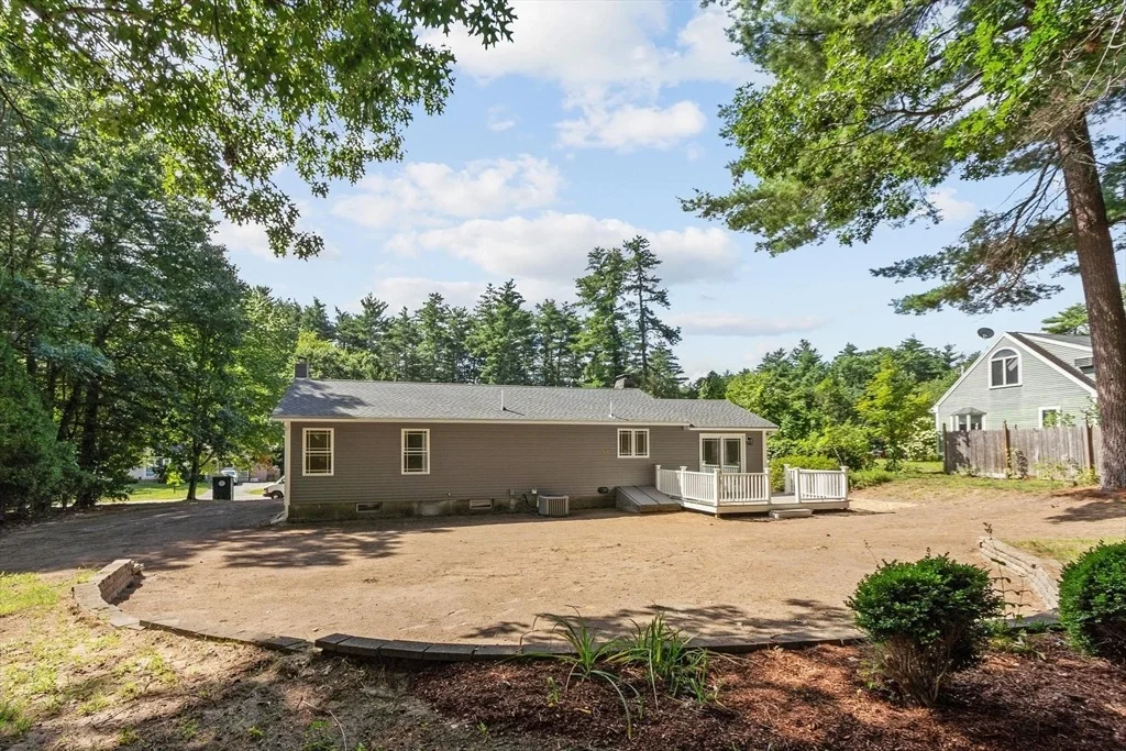 Photo of 63 Maplewood Dr
