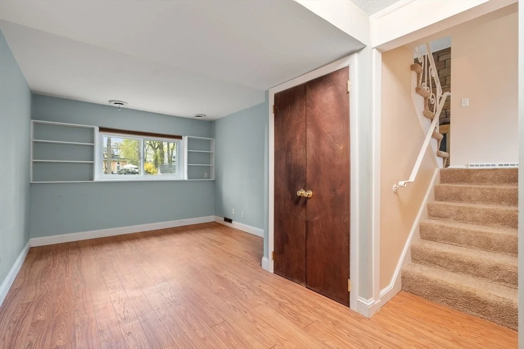 Photo of 18 Royce Rd