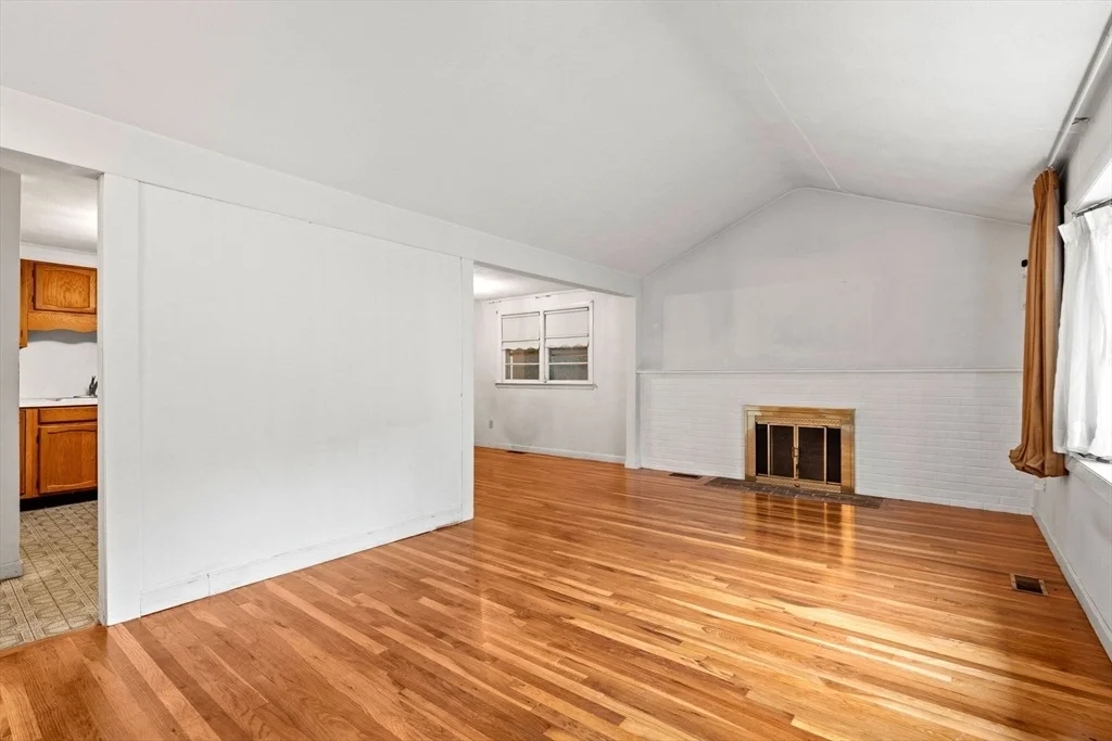 Photo of 10 Pine Rd