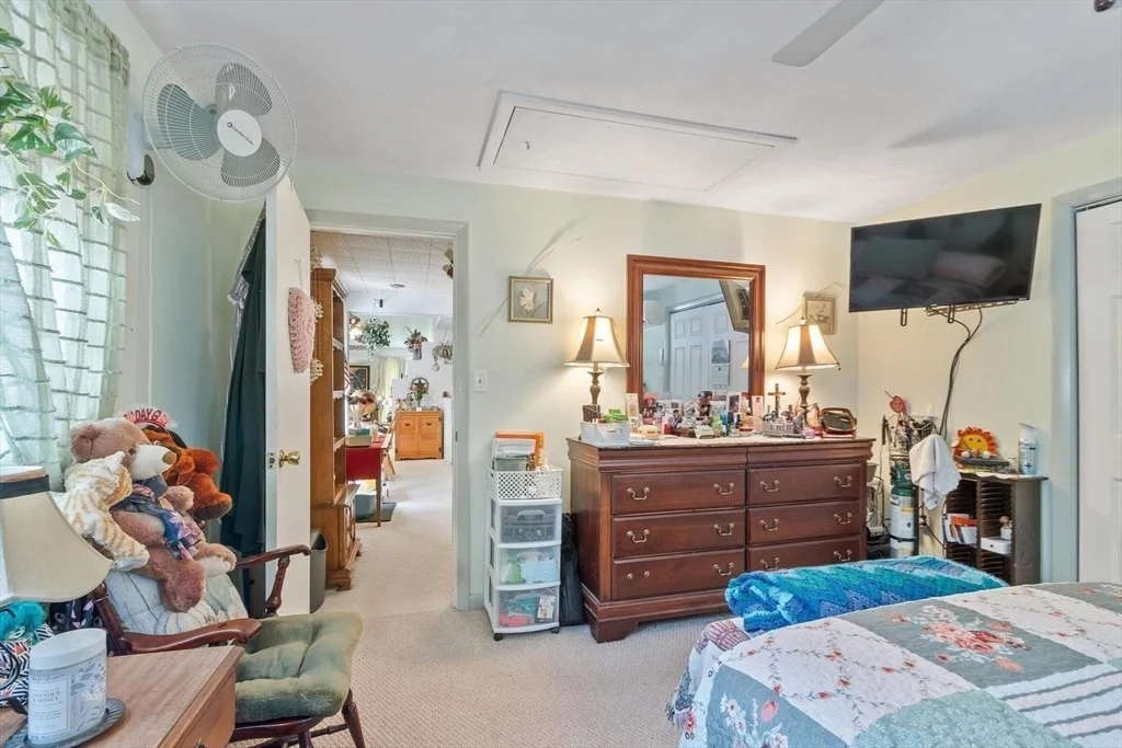 Photo of 40 Ruthellen Road