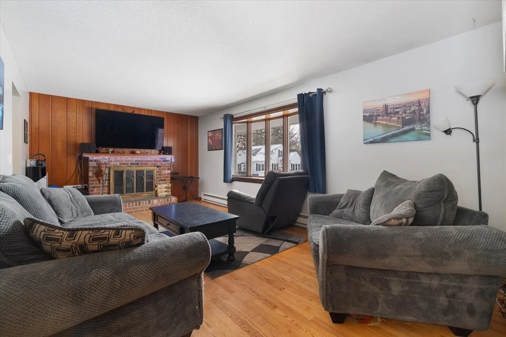 Photo of 65 Lakeview Ave