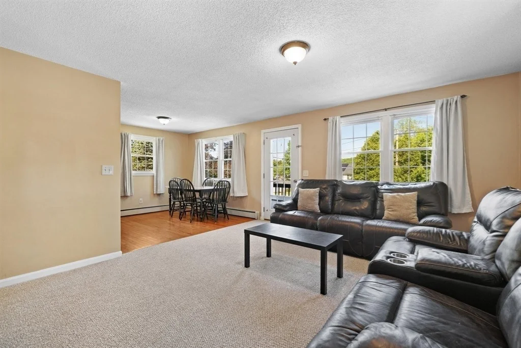 Photo of 33 Lakeview Ave