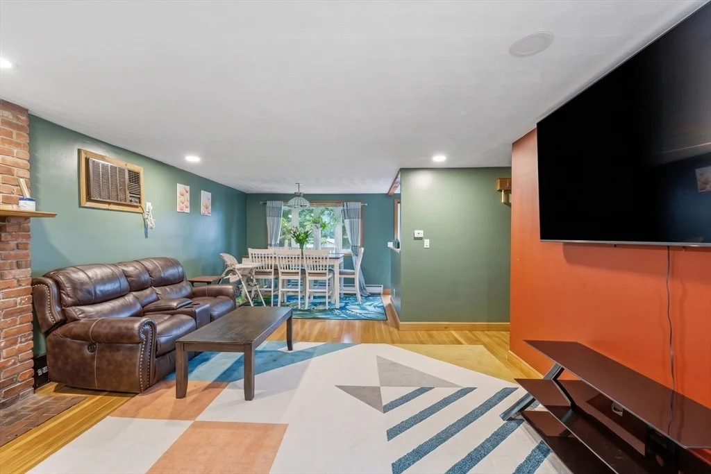 Photo of 5 Hull Dr